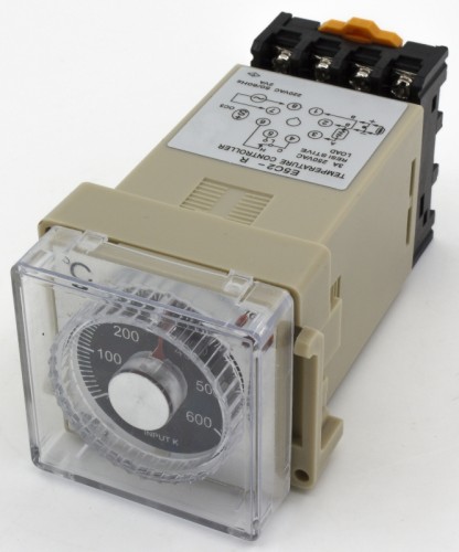 E5C2-R20K600-S220VAC指针旋钮式温控仪带K (0-600℃)输入类型，量程，有插座，220VAC工作电压