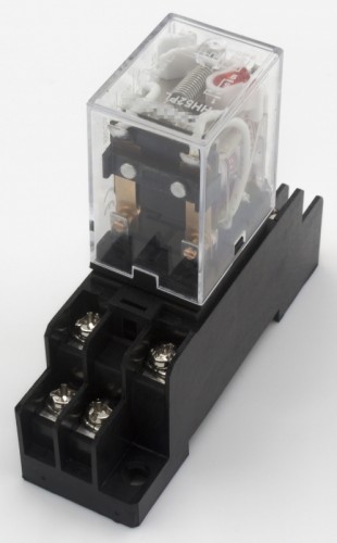 HH52PL-S220VAC电磁式中间继电器带有插座，220VAC线圈电压