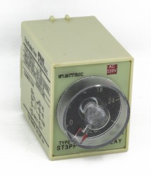 ST3PF-T1-220VAC-30S断电延时2组转换超级时间继电器带30s延时时间